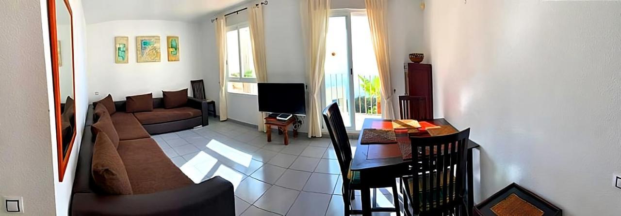 Spectacular Sea Views 2 Bedrooms In Villa Marina เบนิดอร์ม ภายนอก รูปภาพ
